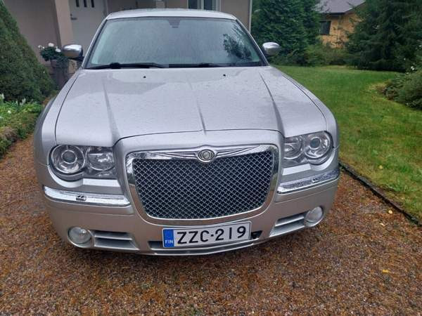 Chrysler 300C Sarov - photo 2