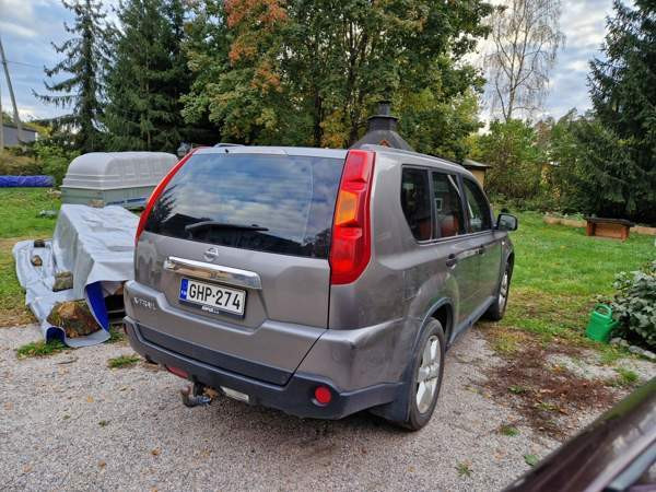 Nissan X-Trail Turtkul - valokuva 2