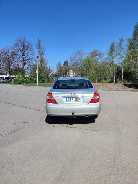 Toyota Camry Jyväskylä - valokuva 5