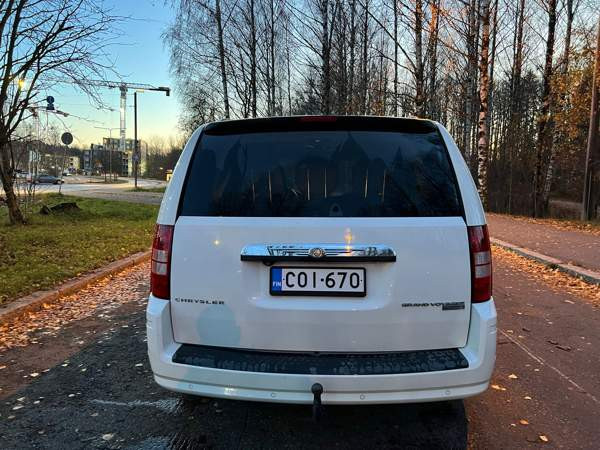 Chrysler Grand Voyager Вантаа - изображение 6