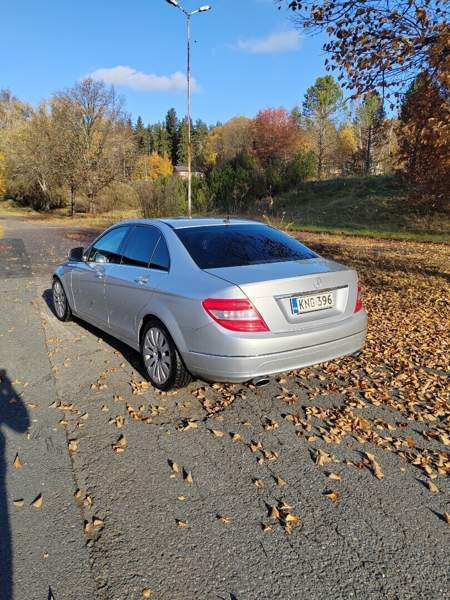 Mercedes-Benz 280 Janakkala - valokuva 3