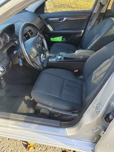 Mercedes-Benz 280 Janakkala - valokuva 5