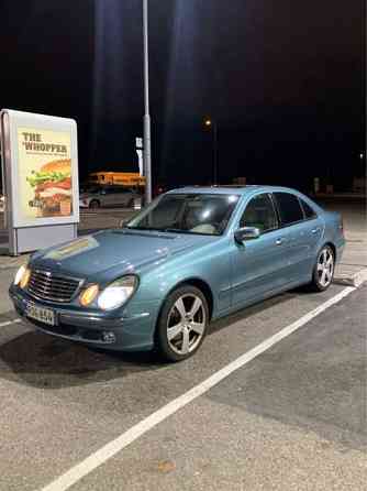 Mercedes-Benz E Lovisa