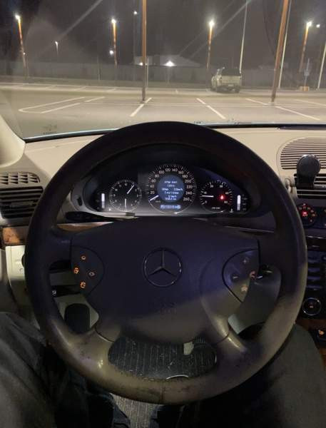 Mercedes-Benz E Ловийса - изображение 6