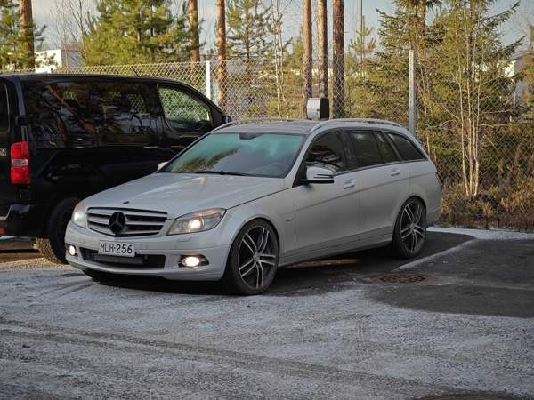 Mercedes-Benz C Oulu - valokuva 1