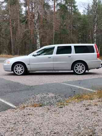 Volvo V70 Раума