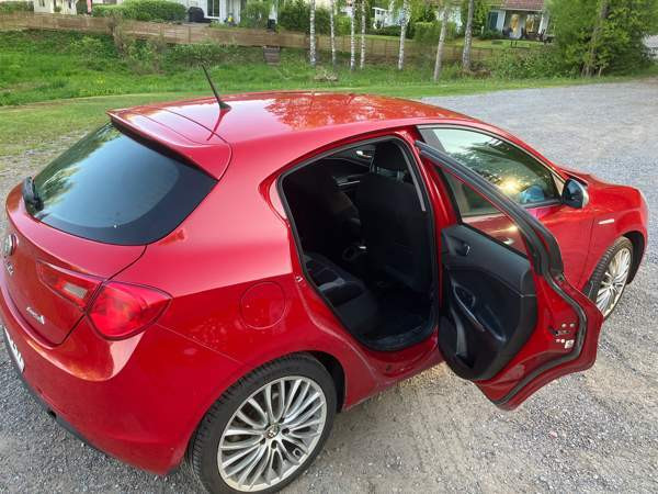 Alfa Romeo Giulietta Тампере - изображение 6
