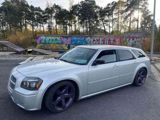 Dodge Magnum Раума