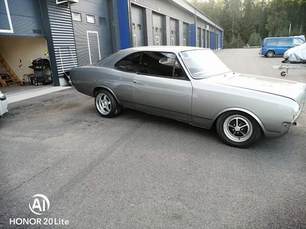 Opel Commodore Jyväskylä - valokuva 1