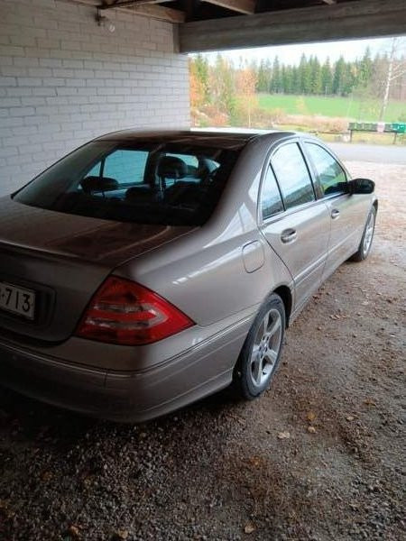 Mercedes-Benz C Lapinjärvi - valokuva 2