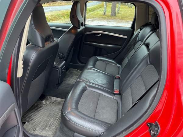 Volvo V70 Keitele - valokuva 1