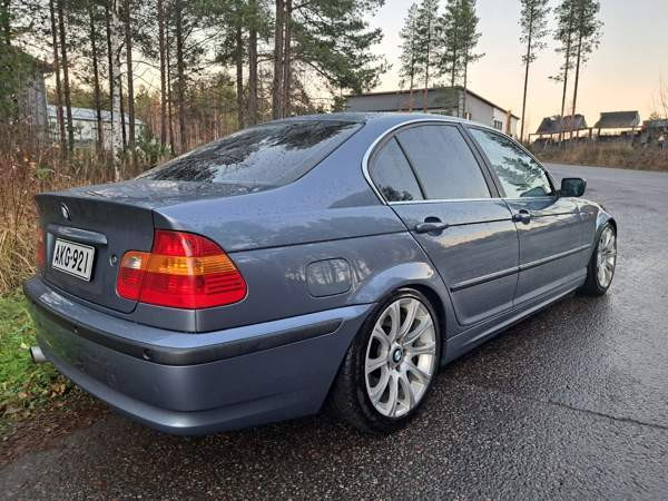 BMW 330 Raahe - valokuva 8
