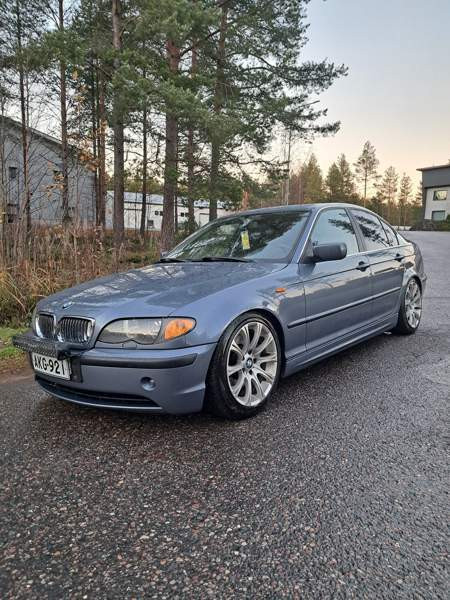 BMW 330 Raahe - valokuva 5