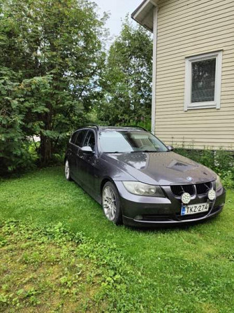 BMW 325 Sodankylä - photo 1