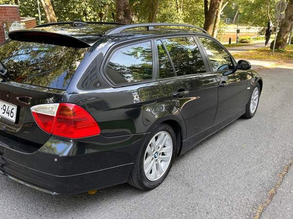 BMW 320 Turtkul - valokuva 3