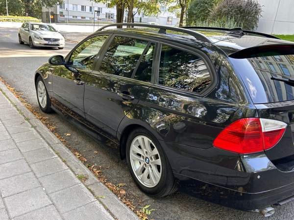 BMW 320 Turtkul - valokuva 2