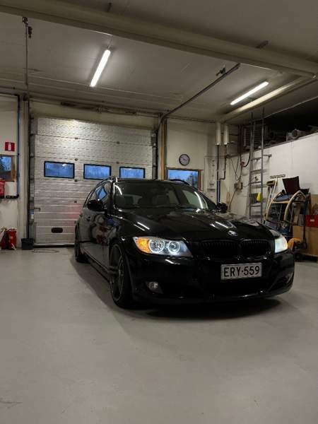 BMW 320 Sarov – foto 1