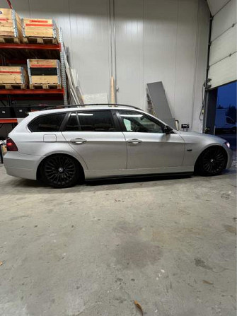 BMW 330 Kerava - photo 8