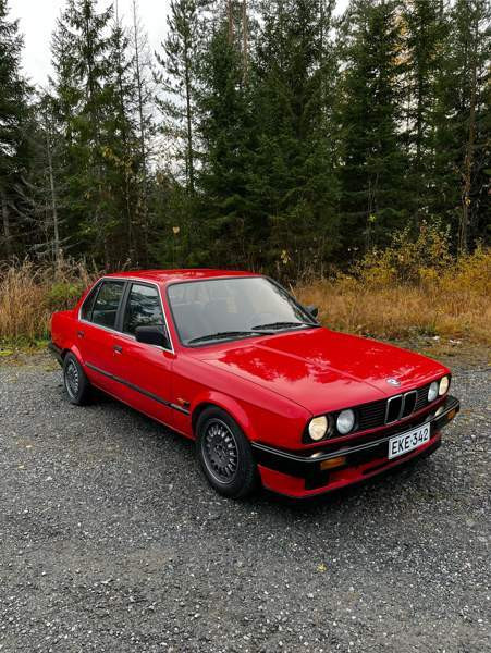 BMW 316 Chuvashskaya Respublika - valokuva 2