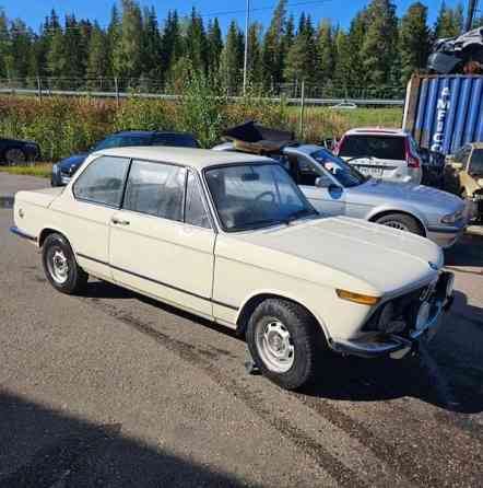 BMW 1502 Maentsaelae