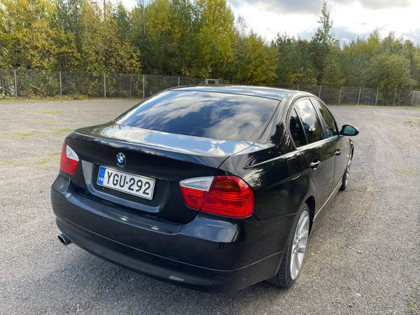 BMW 320 Лохья - изображение 4