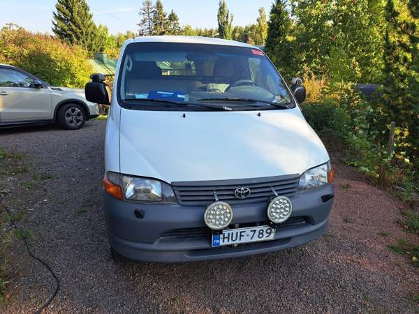 Toyota Hiace Chukotskiy Avtonomnyy Okrug - valokuva 4