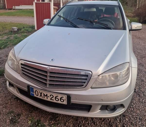 Mercedes-Benz 220 Porvoo - valokuva 2