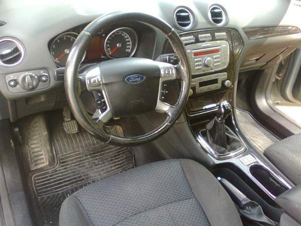 Ford Mondeo Vantaa - valokuva 3