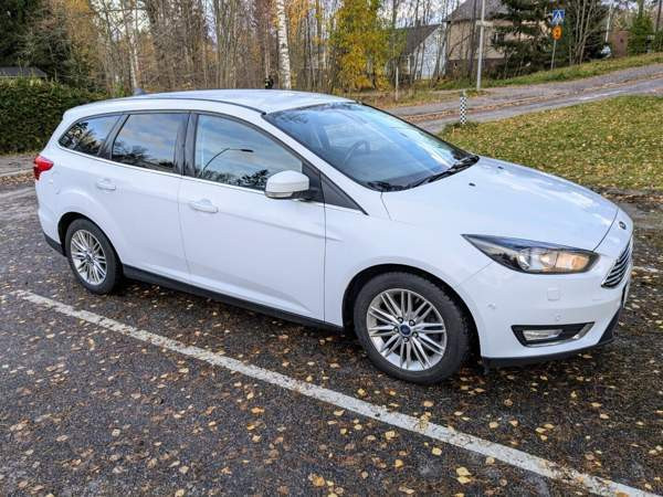 Ford Focus Espoo - valokuva 4