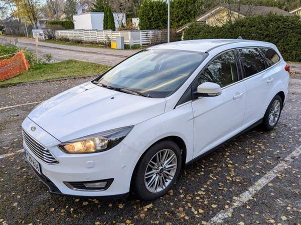 Ford Focus Espoo - valokuva 1