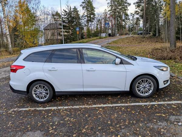 Ford Focus Espoo - valokuva 5