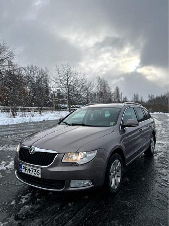 Skoda Superb Haemeenlinna - photo 1