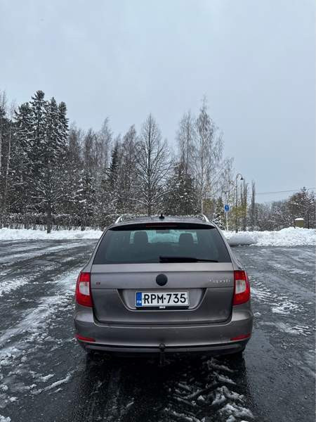 Skoda Superb Hämeenlinna - valokuva 7