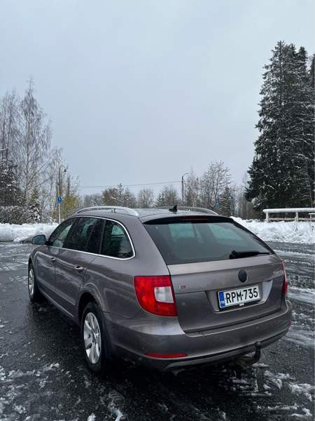 Skoda Superb Hämeenlinna - valokuva 8