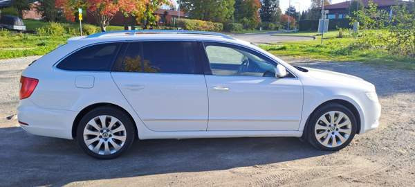 Skoda Superb Iisalmi - valokuva 3