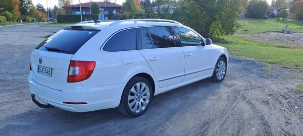 Skoda Superb Iisalmi - valokuva 5