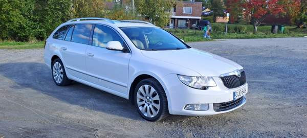 Skoda Superb Iisalmi - valokuva 4