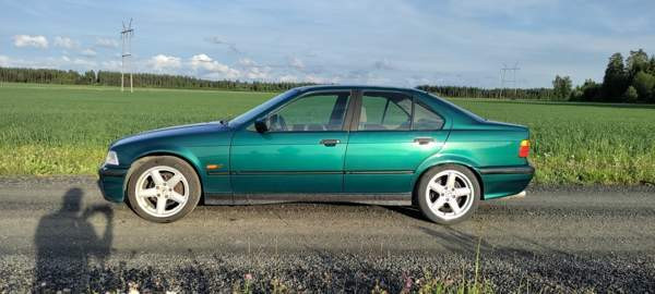 BMW 325 Harjavalta - valokuva 5