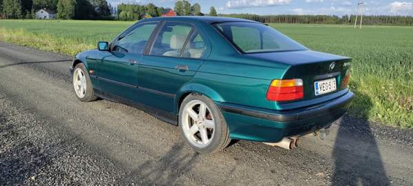 BMW 325 Harjavalta - valokuva 4