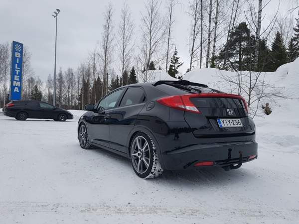 Honda Civic Kuopio - valokuva 8