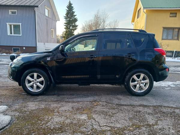 Toyota RAV4 Vaasa - valokuva 2