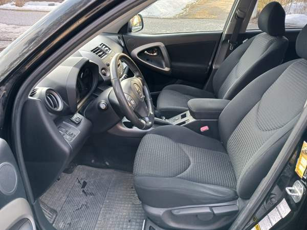 Toyota RAV4 Vaasa - valokuva 8