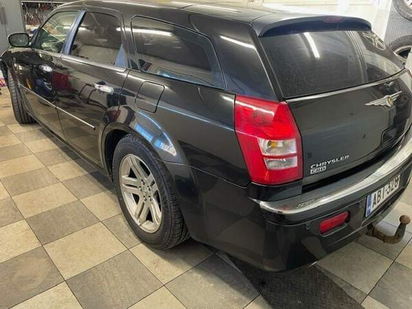 Chrysler 300C Tornio – foto 4