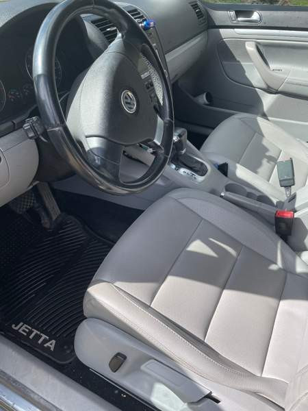 Volkswagen Jetta Йямся - изображение 4