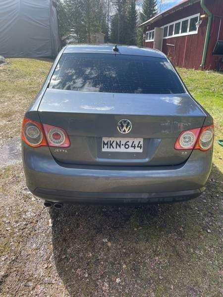 Volkswagen Jetta Йямся - изображение 2
