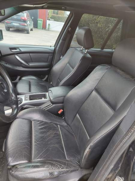 BMW X5 Hafnarfjoerdur - valokuva 4