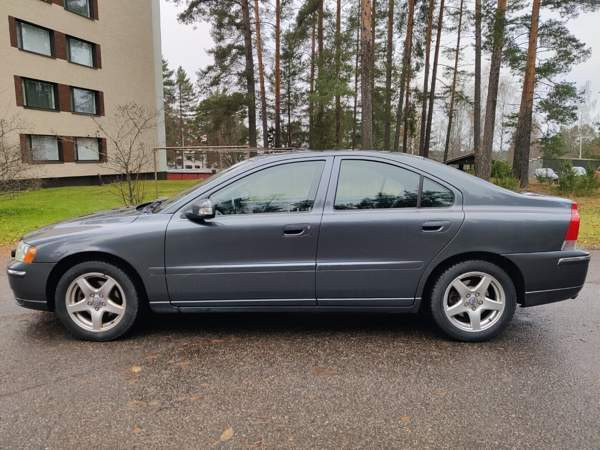 Volvo S60 Jyväskylä - valokuva 2