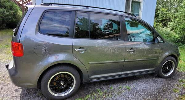 Volkswagen Touran Lempäälä - valokuva 3