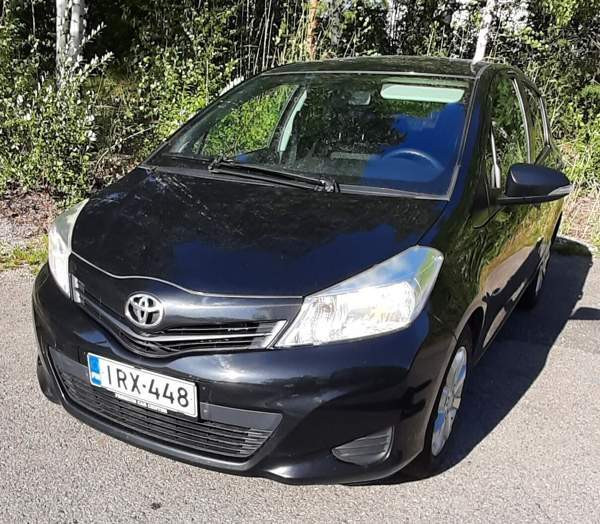 Toyota Yaris Helsinki - изображение 2