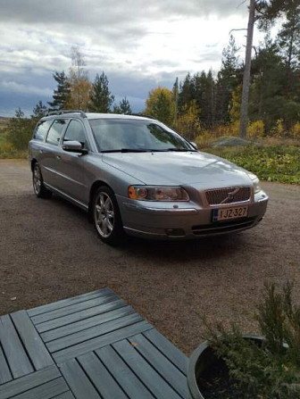 Volvo V70 Askola - изображение 1